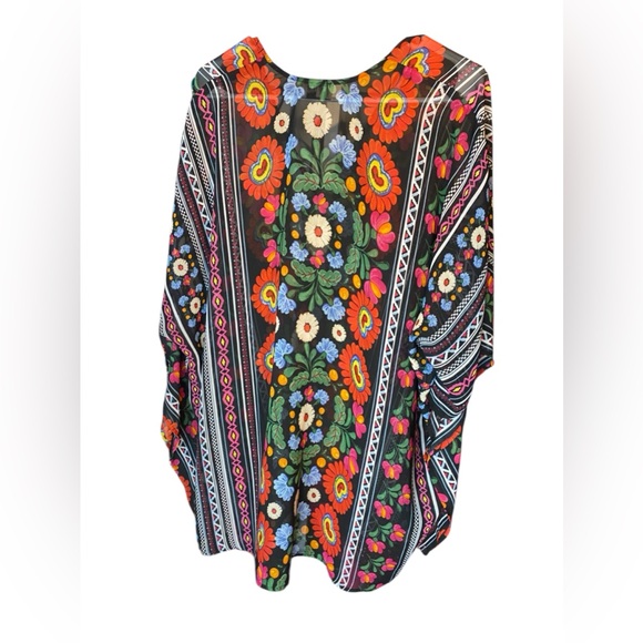 Show Me Your MuMu Womens Floral Poncho Pita Black V Neck Oversized flowy Beach - Picture 3 of 3